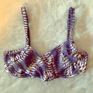 Twist top bathing suit top